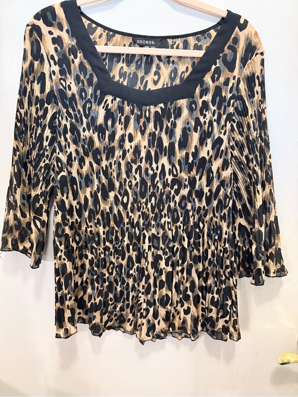 George Women's Leopard Print Pleated Top - Black & Tan